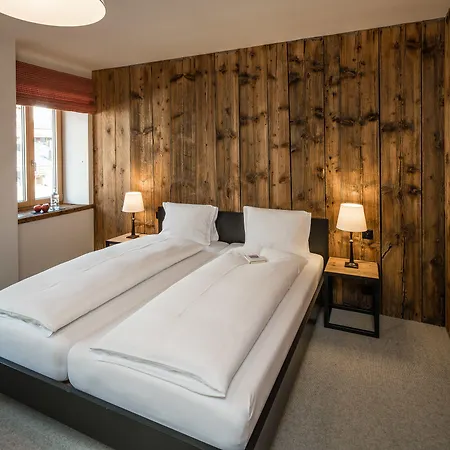 Pensiun Aldier Hotel