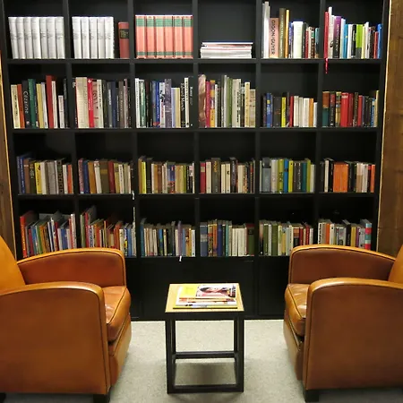 Pensiun Aldier ホテル セント