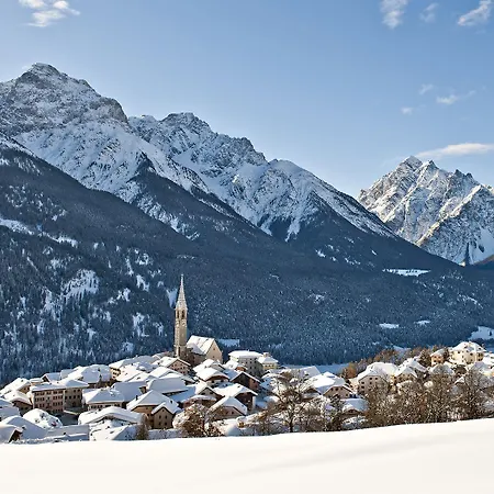 Pensiun Aldier ホテル